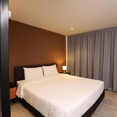Studio F Sukhumvit กรุงเทพมหานคร ภายนอก รูปภาพ