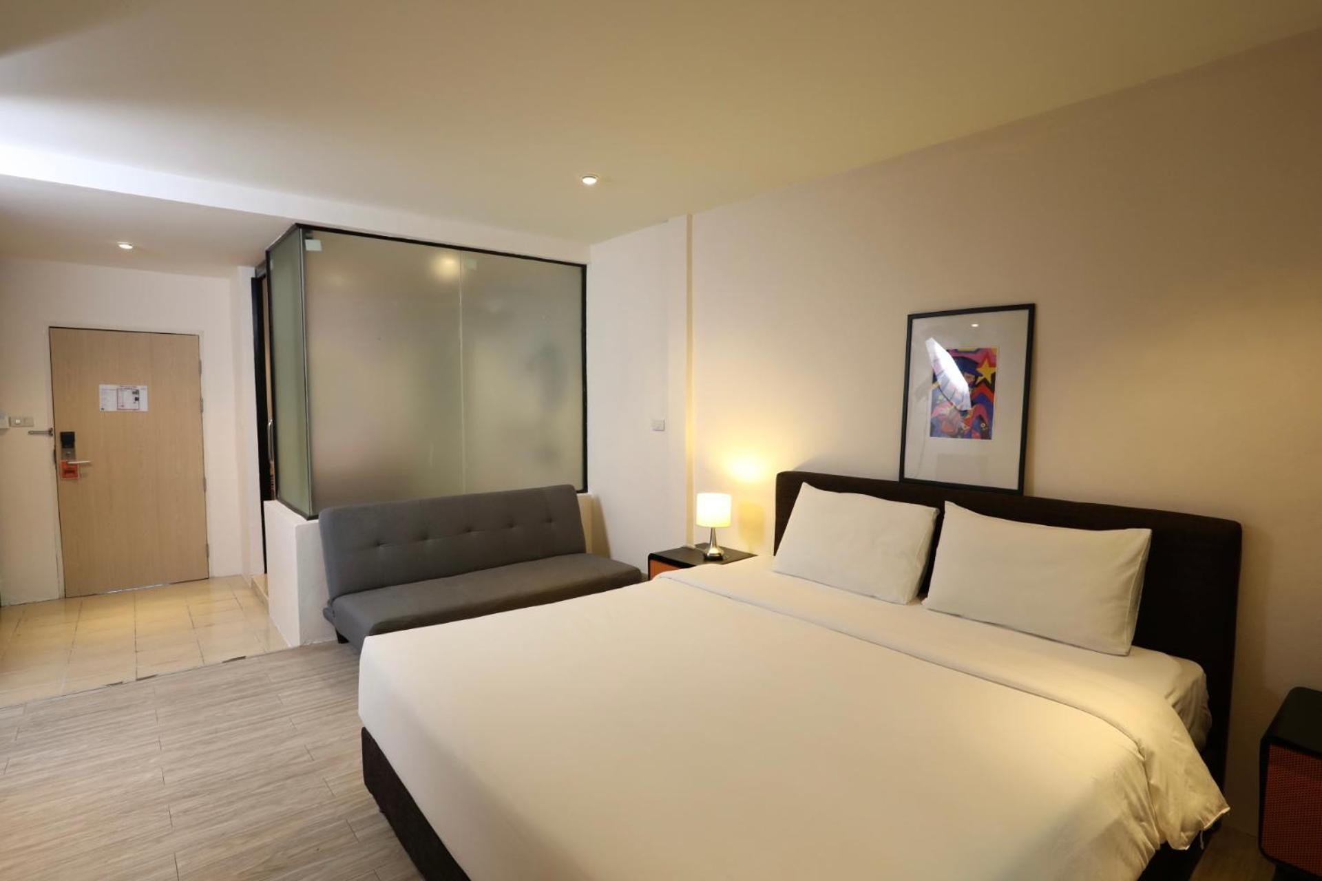 Studio F Sukhumvit กรุงเทพมหานคร ภายนอก รูปภาพ