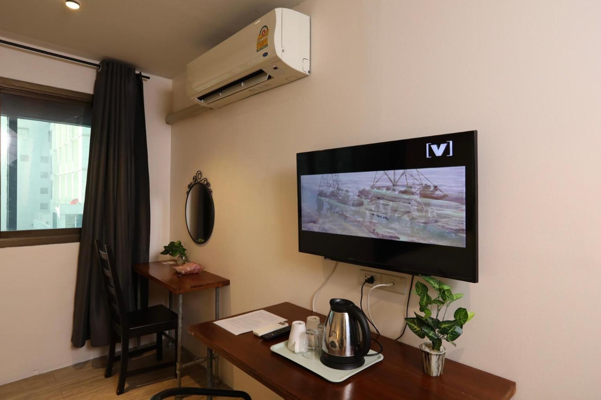 Studio F Sukhumvit กรุงเทพมหานคร ภายนอก รูปภาพ