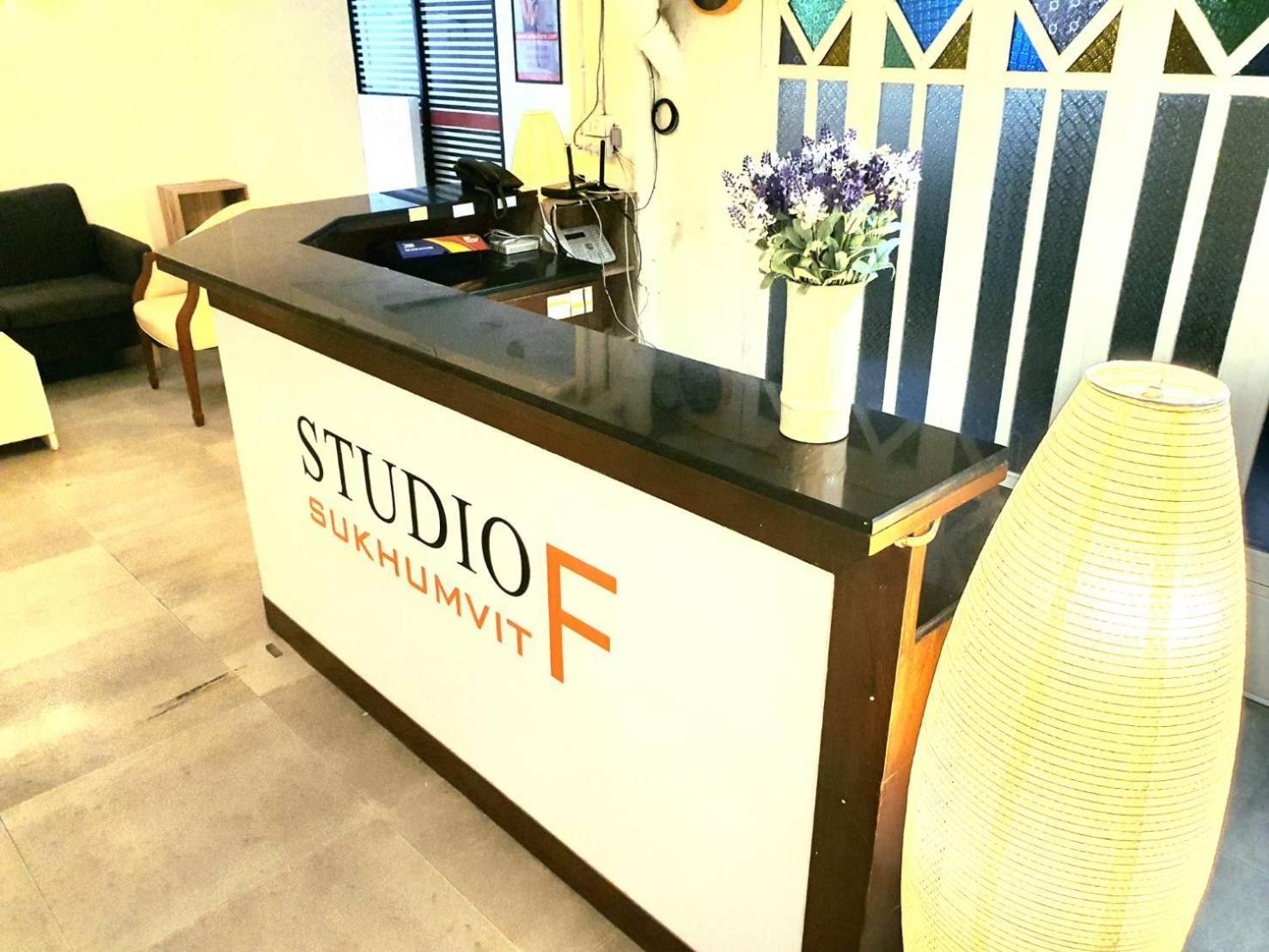 Studio F Sukhumvit กรุงเทพมหานคร ภายนอก รูปภาพ